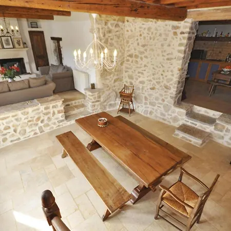 Awesome In Murviel-les-beziers With Wifi